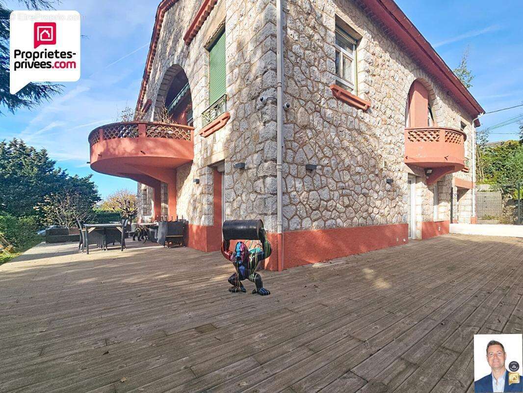 Appartement à SAINT-VALLIER-DE-THIEY