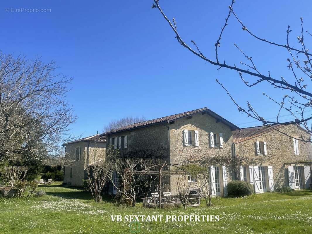 A 15min de Saint- Emilion,  Belle Demeure de campagne - photo 2