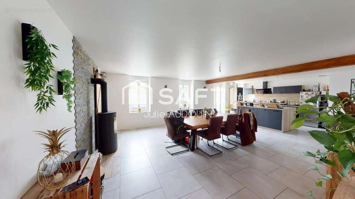 Maison 264 m² à Bignay  - photo 5
