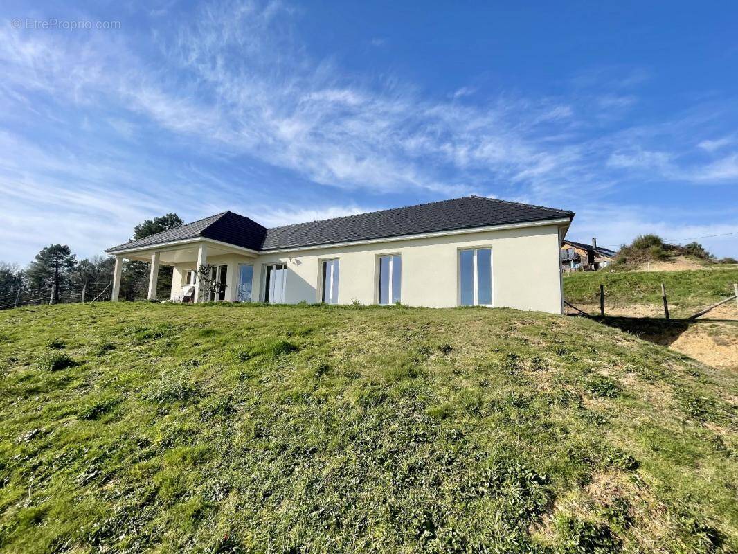 Maison à LASCAUX