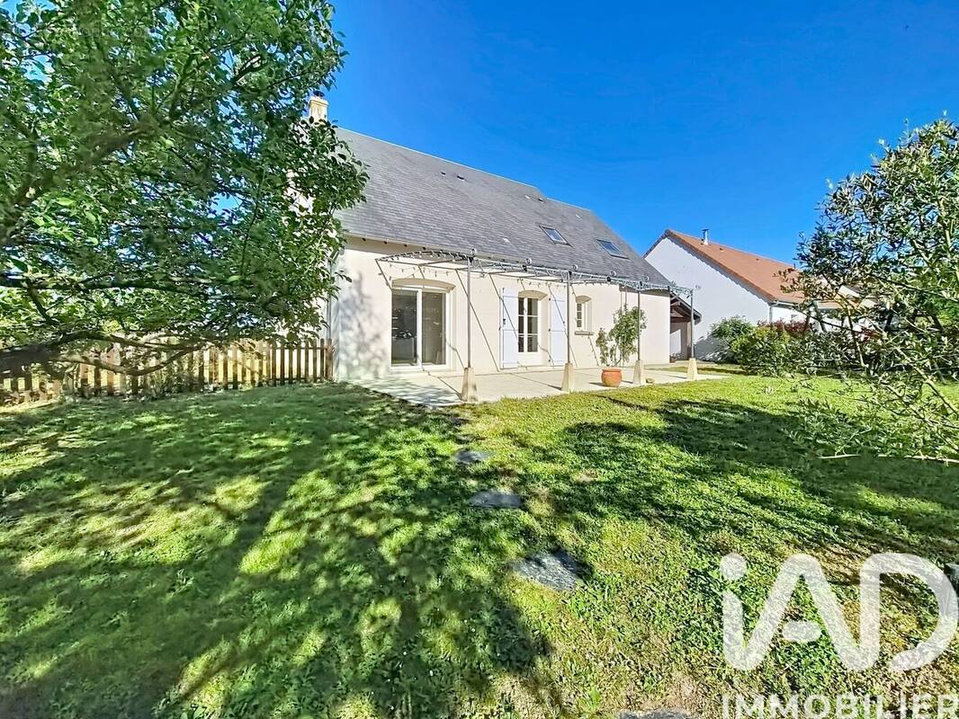Photo 1 - Maison à LUYNES