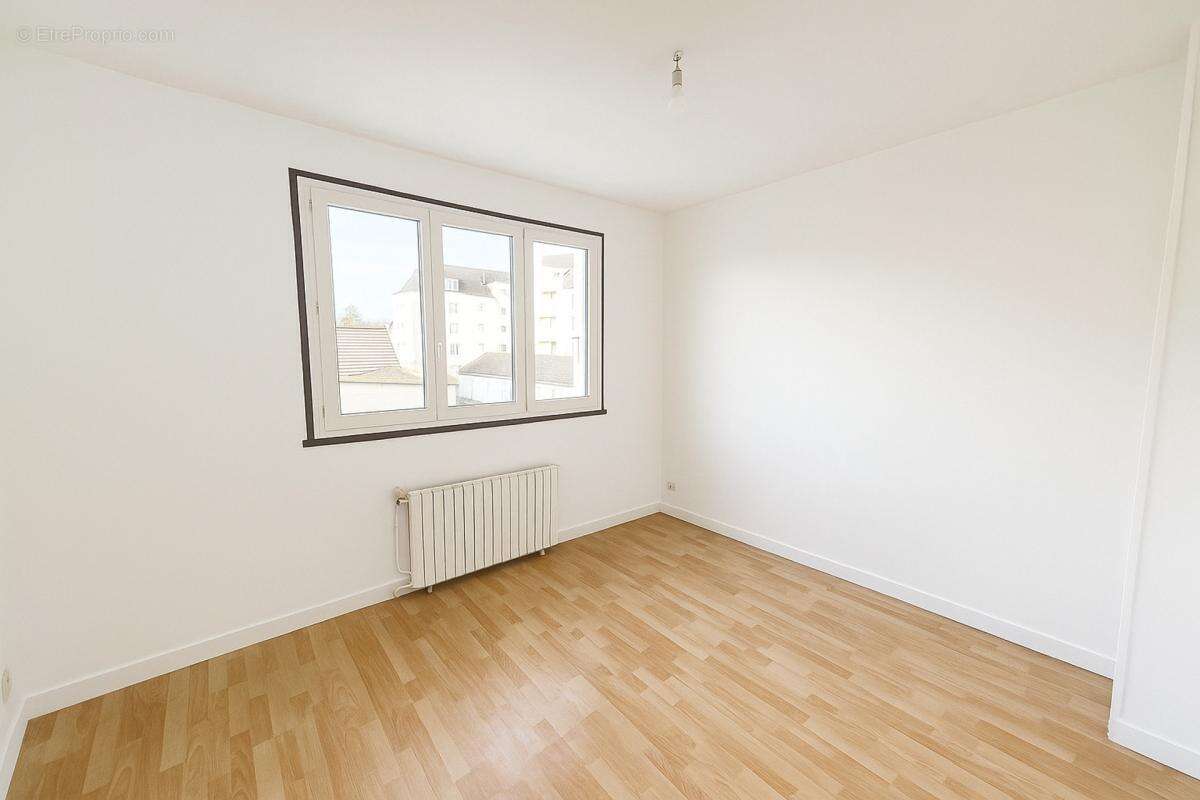 Maison de ville avec extérieur - photo 6