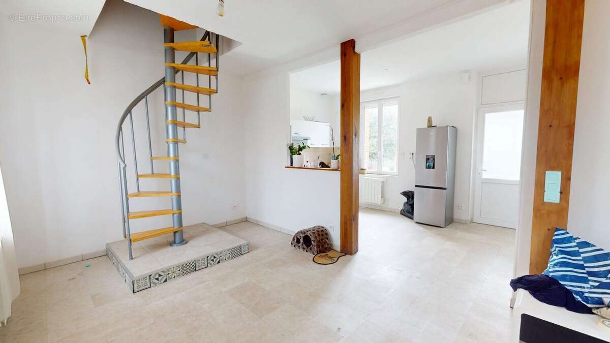 Maison à VITRY-AUX-LOGES