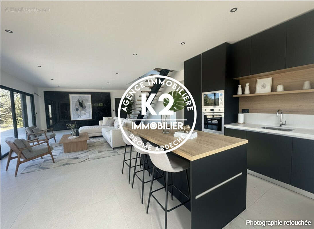 Maison à MALATAVERNE