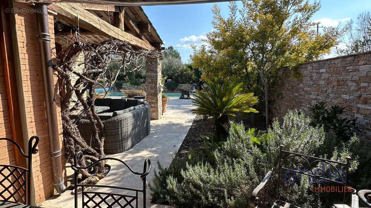 Maison à LORGUES