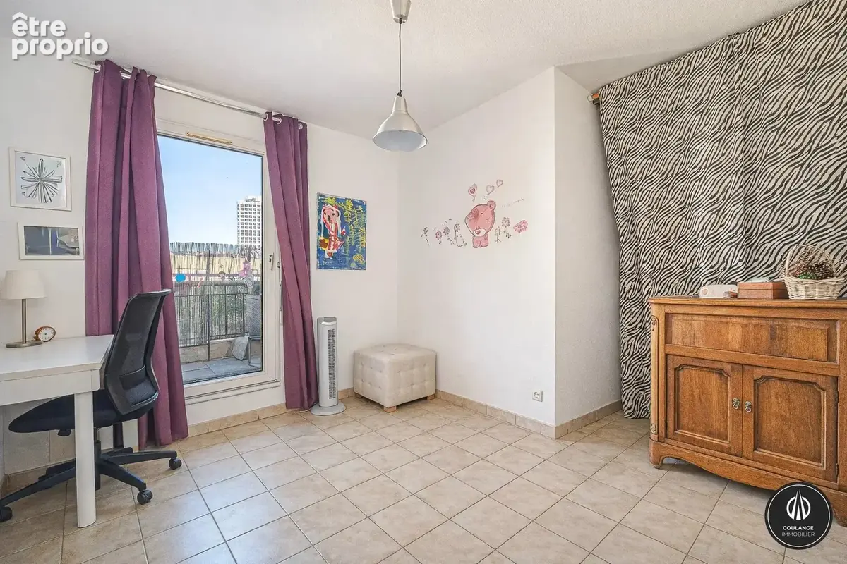 Marseille 8ème À vendre Viager occupé Appartement au dernier étage avec double extérieur - photo 7