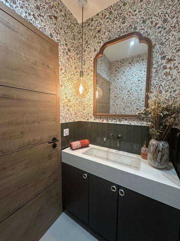 Maison à ETOILE-SUR-RHONE