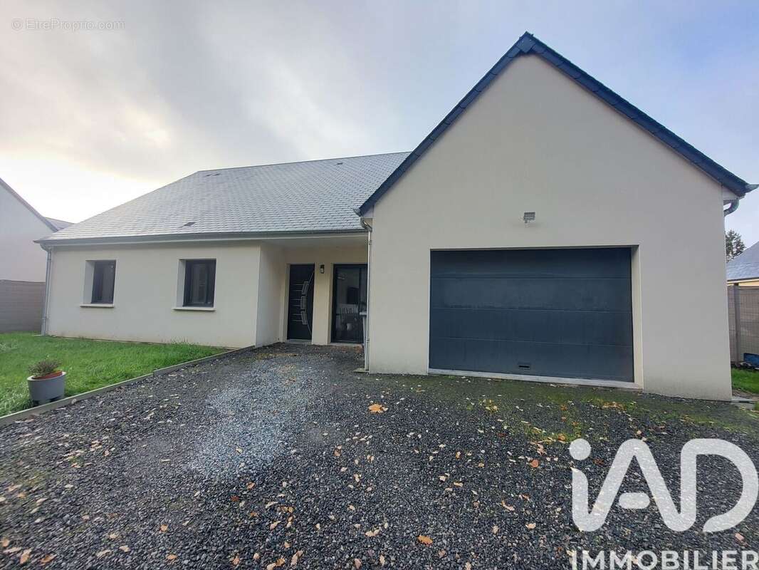 Photo 2 - Maison à CHEILLE