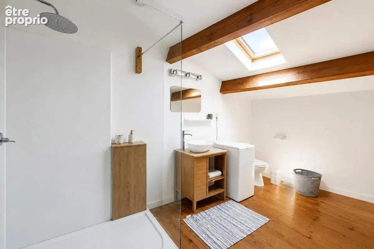 Maison de caractère entièrement rénovée – 173 m² – Terrain de 1 100 m² – Romagnat - photo 10