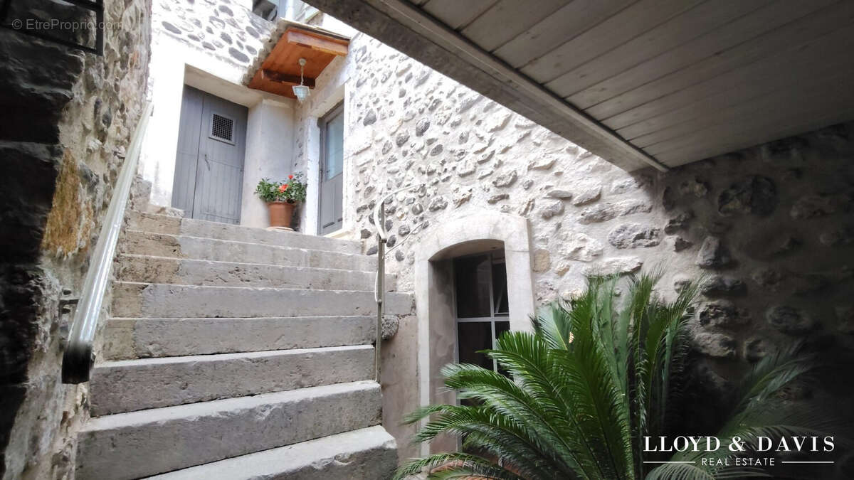 Maison à CHOMERAC