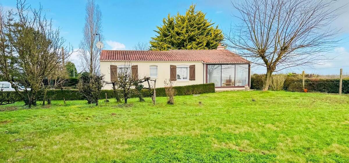 Maison à LONGEVILLE-SUR-MER