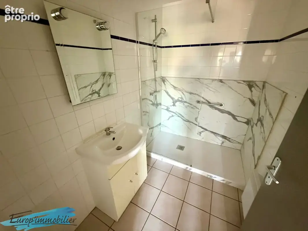 Appartement 3 pièces avec garage et parking privés - photo 9