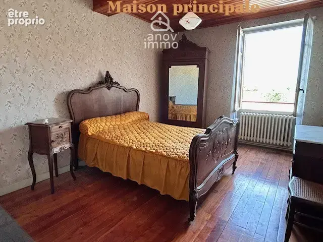 Grand corps de ferme avec 2 logements et dépendances - photo 8