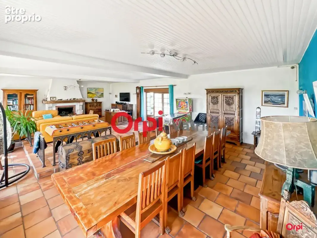  Longère d'exception : 315 m² de charme et 7 300 m² de liberté près de Josnes  - photo 2