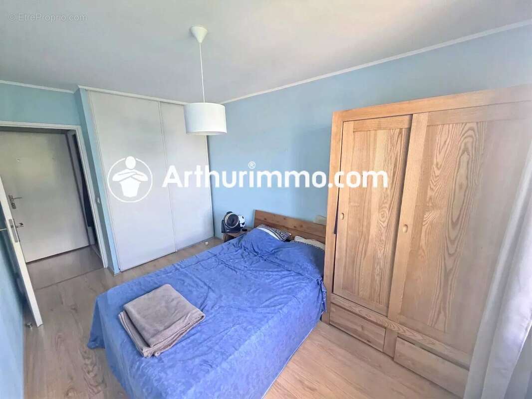 Appartement à SAVIGNY-LE-TEMPLE