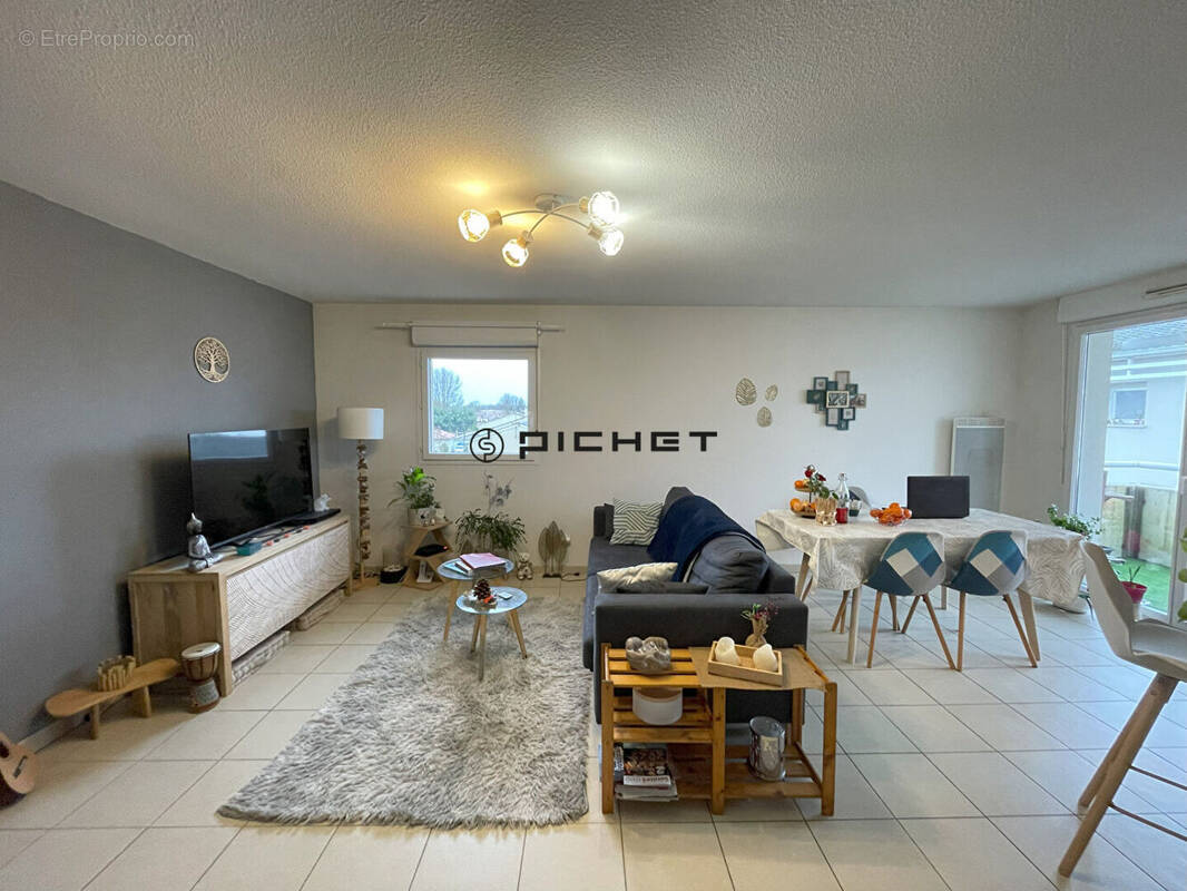 Appartement à LE HAILLAN