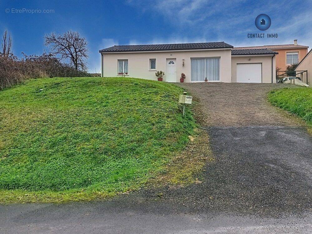Maison à LE LARDIN-SAINT-LAZARE