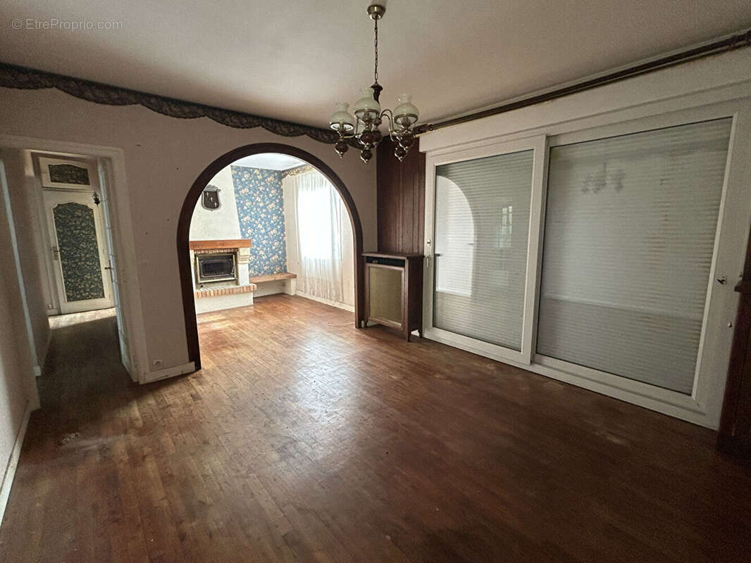 Maison à PLOUIGNEAU