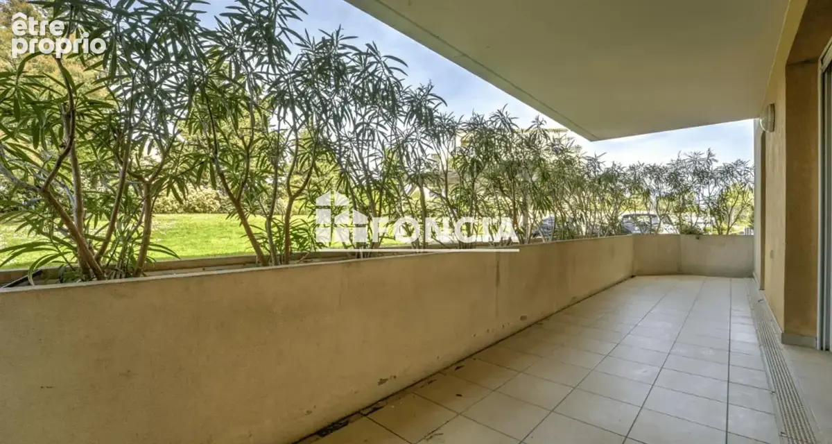 T2 52m² résidence standing 2015 • piscine • parking • le cannet aubarède vendu loué - photo 2