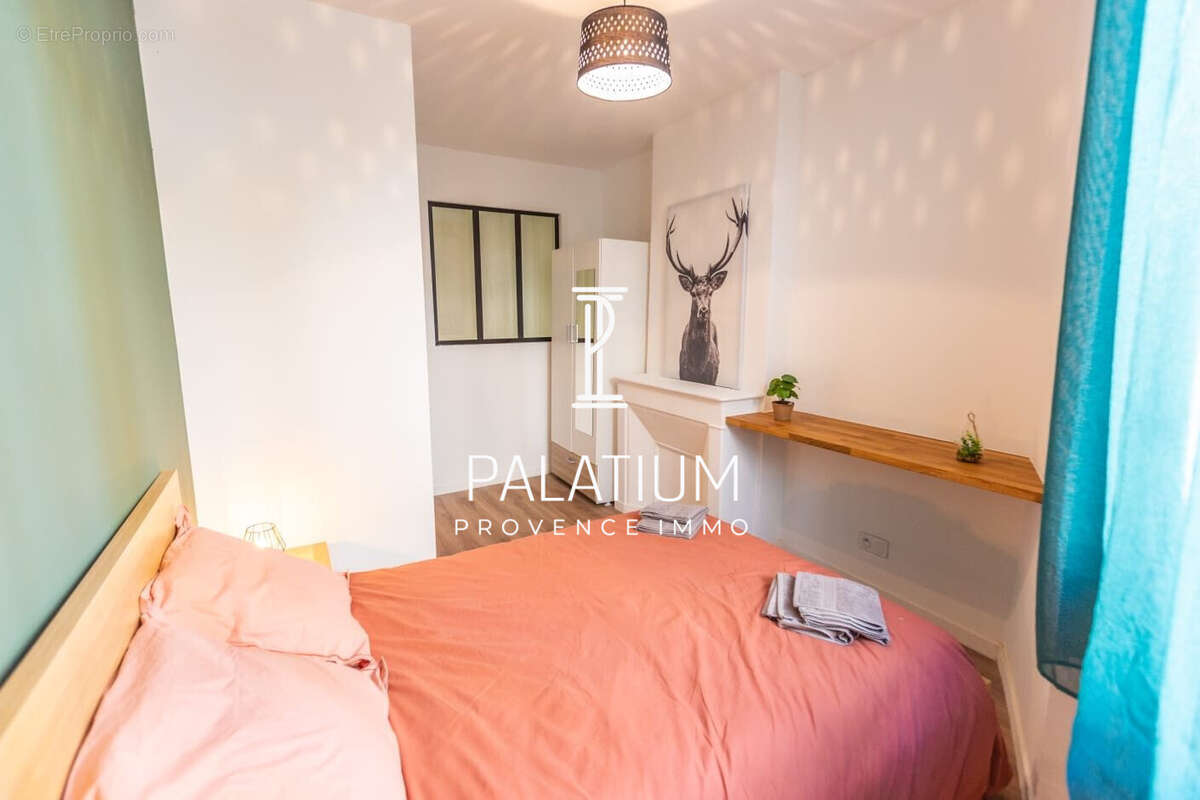 Appartement à MARSEILLE-1E