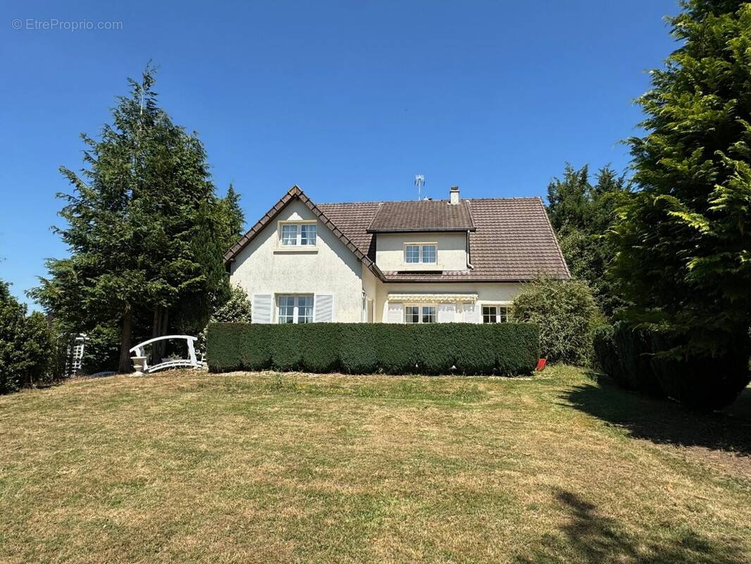 Maison à BERNAY