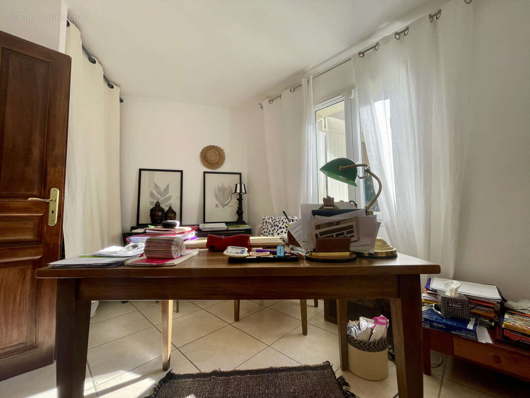 Maison à VENASQUE