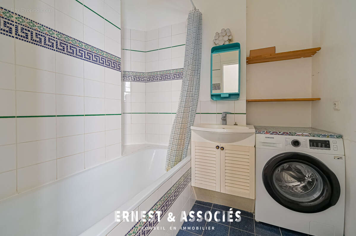 Appartement 95 m² à Paris-10e  - photo 7