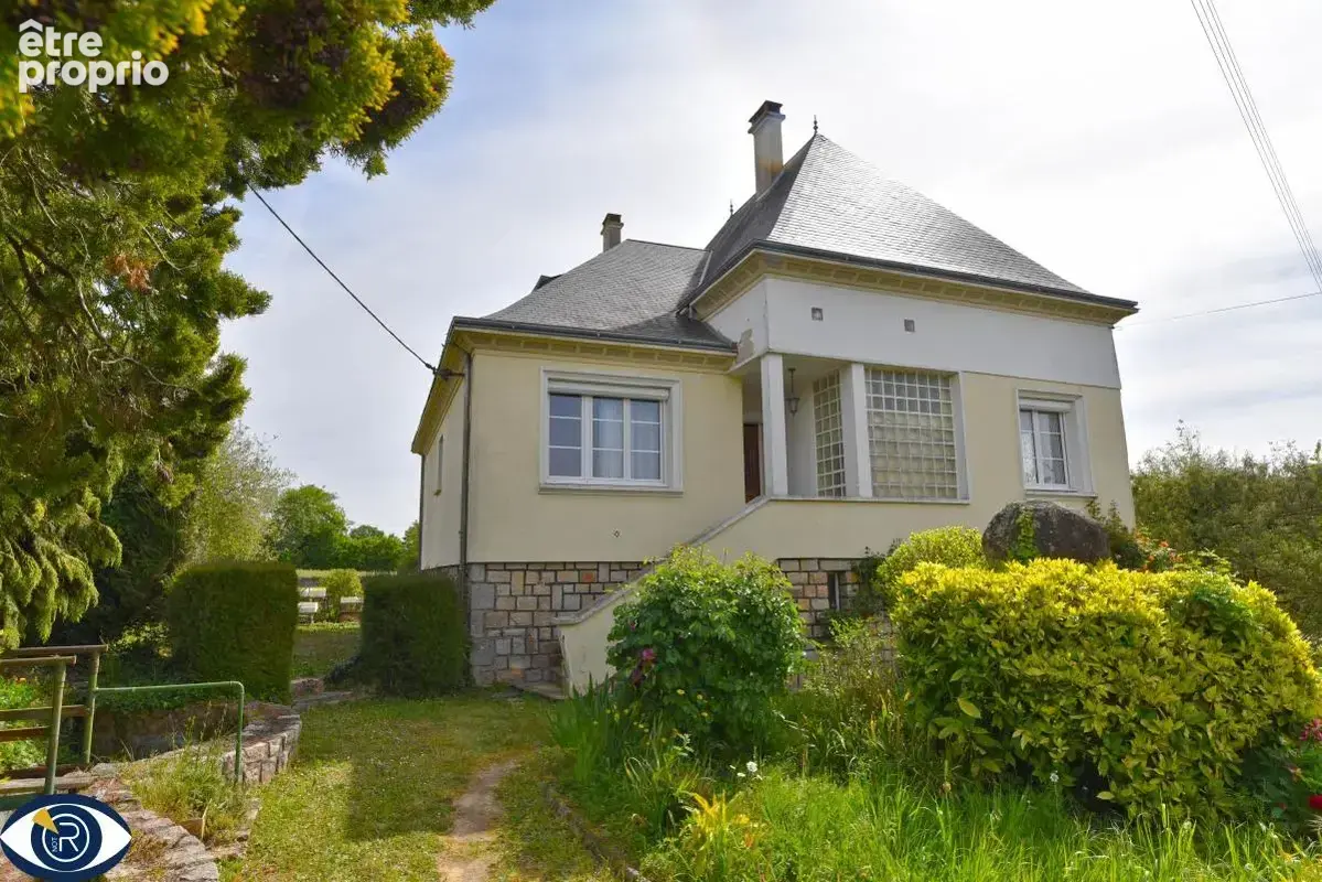 Maison 141 m² à Mezangers  - photo 2