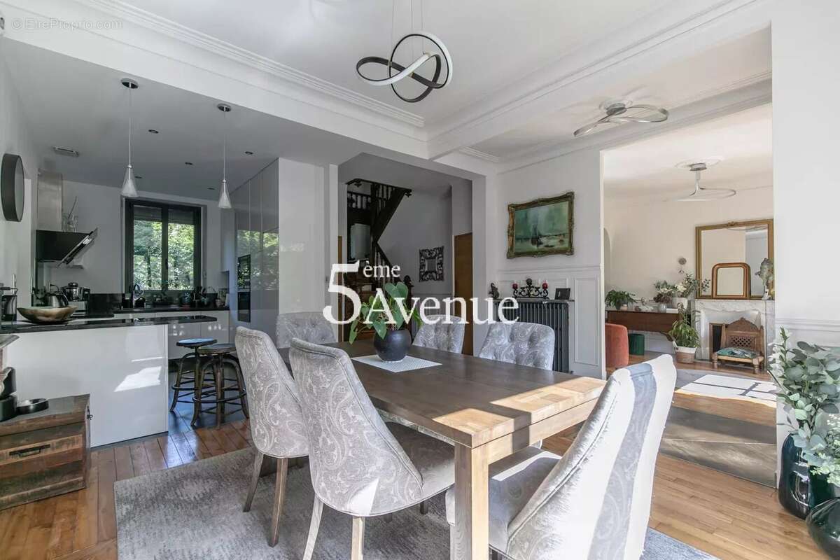 Maison à SAINT-MAUR-DES-FOSSES