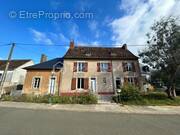 Maison à BRAINS-SUR-GEE