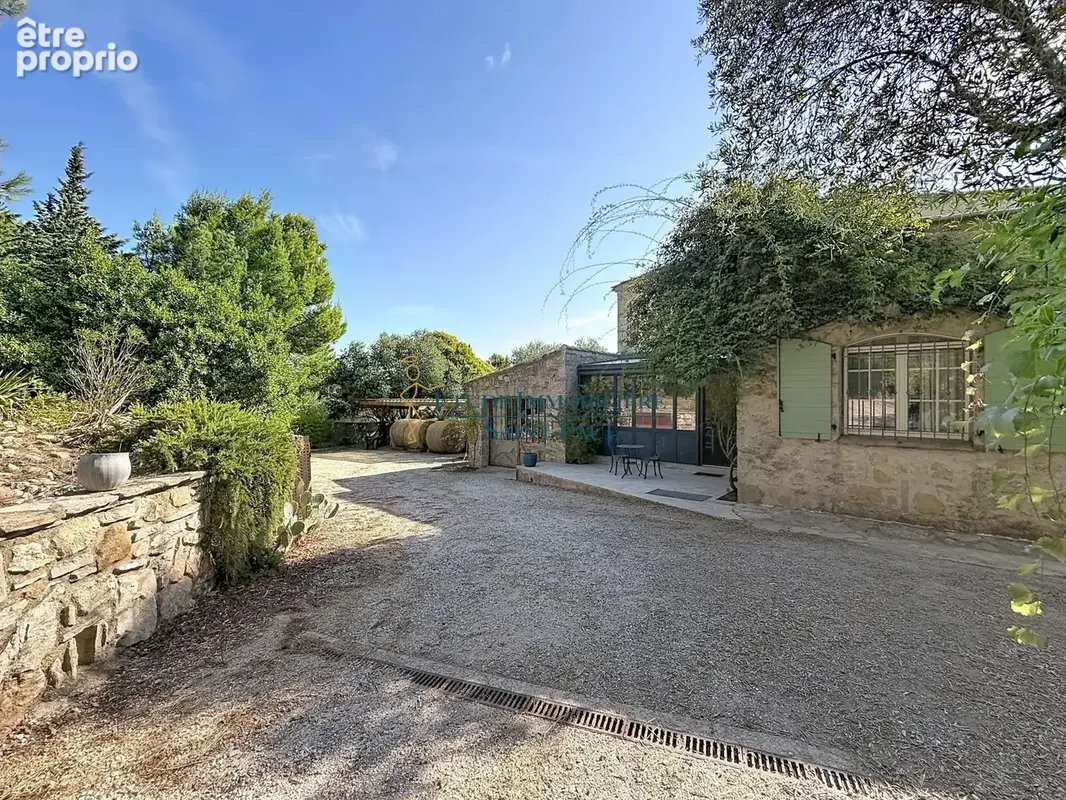 Maison 5 pièces 156 m² à vendre à Clermont-L'herault (34800) - photo 2