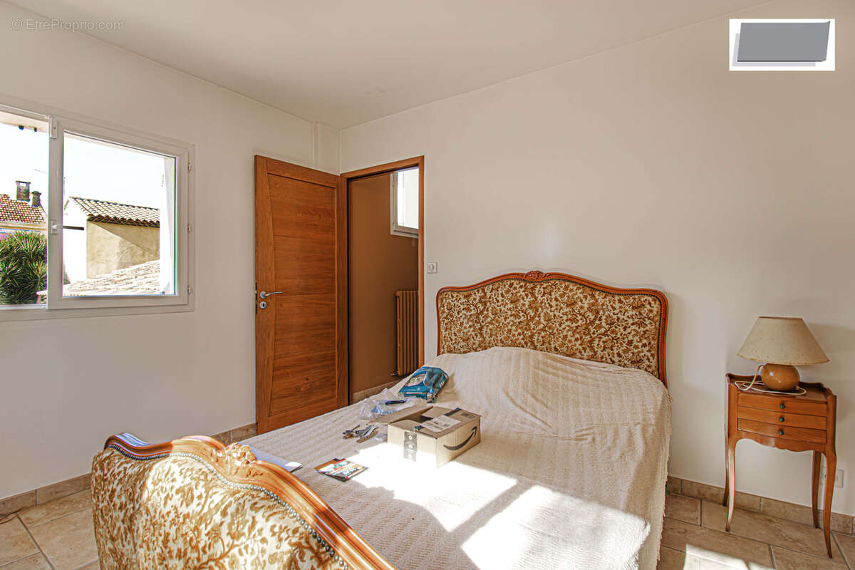 Maison à SIX-FOURS-LES-PLAGES