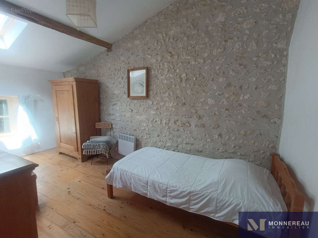 Maison à MORTAGNE-SUR-GIRONDE