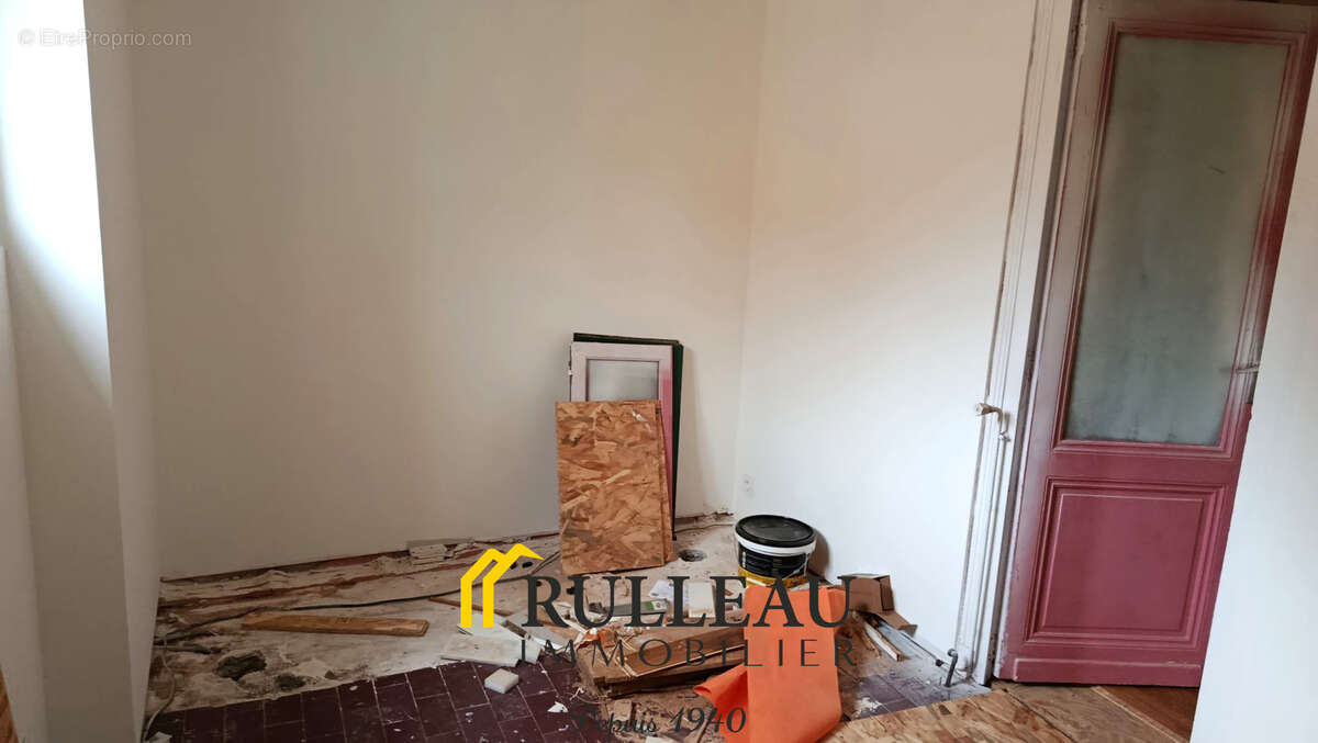 Maison et dépendance à Laruscade - photo 11