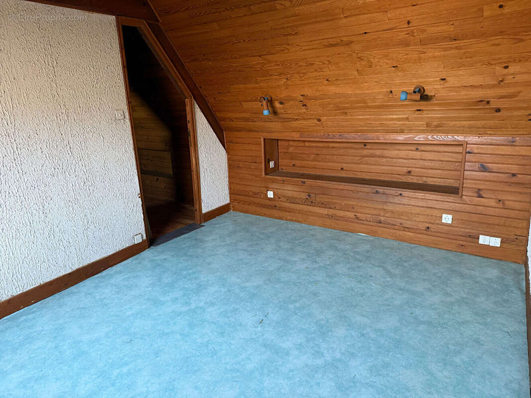 Appartement à SAINT-JEAN-BREVELAY