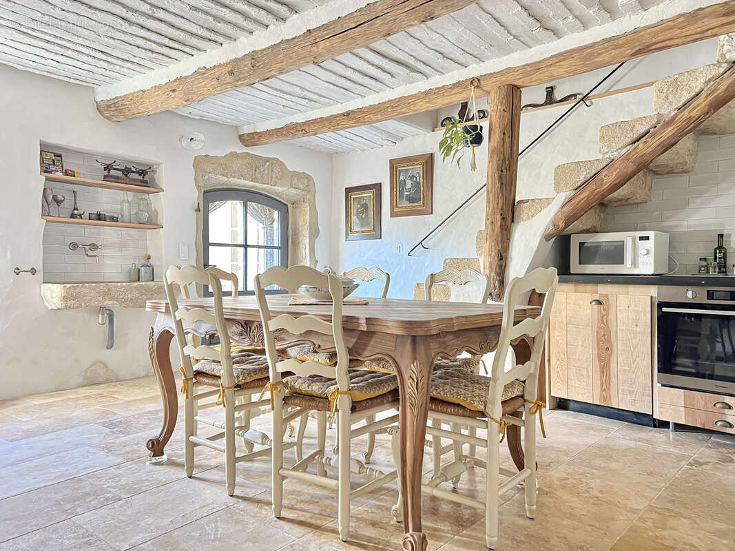 Maison à OPPEDE