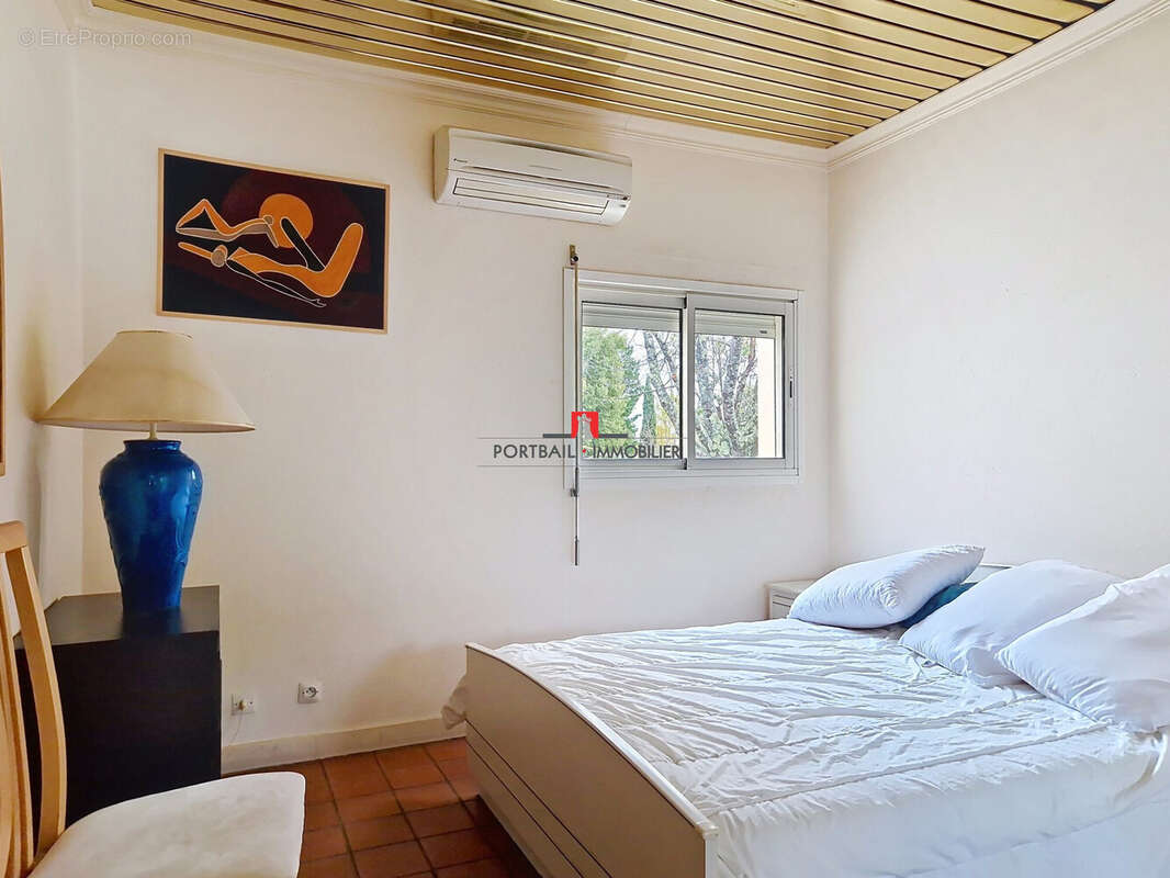 Maison à SAINT-ROMAIN-LA-VIRVEE