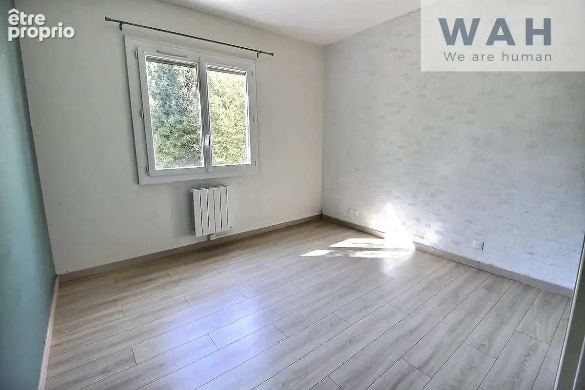 Vente maison 5 pièces beau jardin 34190 cazilhac. - photo 11