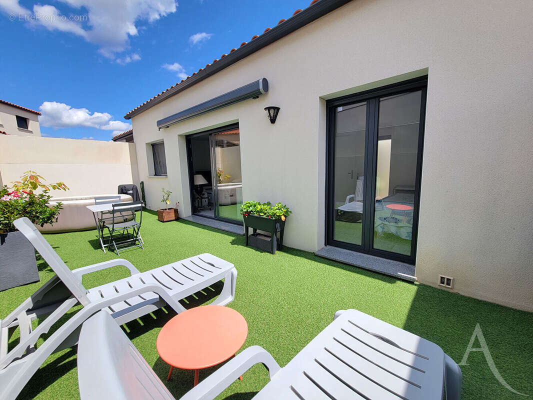 Ortaffa - Villa contemporaine de plain-pied avec 2 suites parentales - photo 12