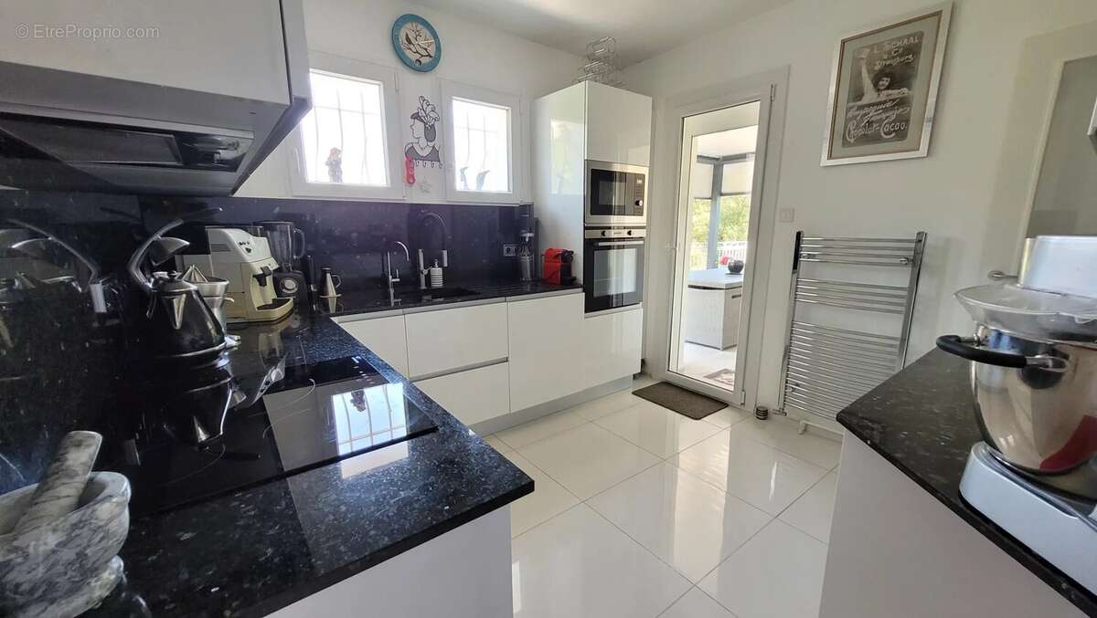 Maison à MANDELIEU-LA-NAPOULE