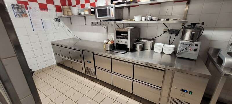 Commerce à VENDARGUES