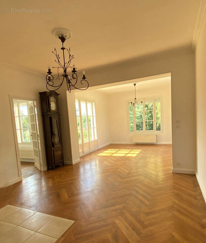CIVRIEUX D'AZERGUES   Spacieuse Maison de plain-pied entièrement rénovée - photo 6