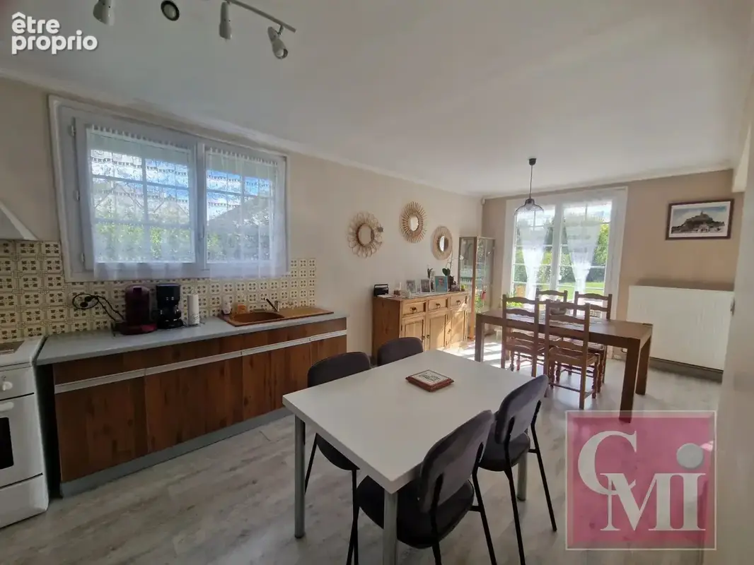 Jolie maison avec vu dégagée (4 chambres) et 385m2 de terrai - photo 5