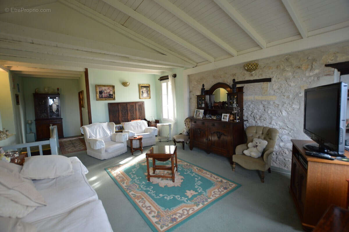 Maison à LOUBES-BERNAC