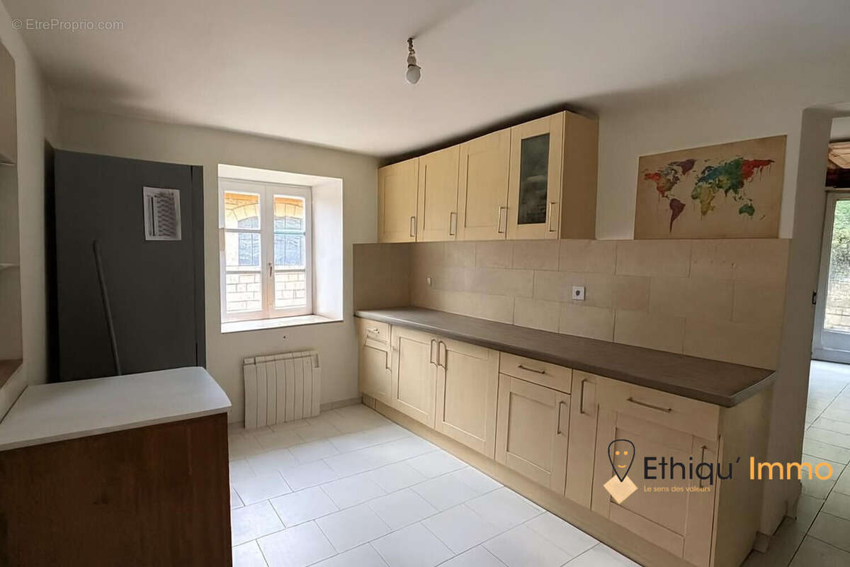 Maison à AUBEPIERRE-SUR-AUBE