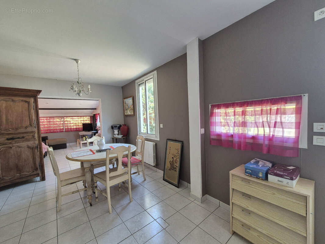 Maison à rénover avec fort potentiel et beau Terrain ! - photo 3