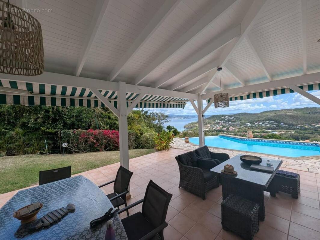 Photo 1 - Maison à LES TROIS-ILETS