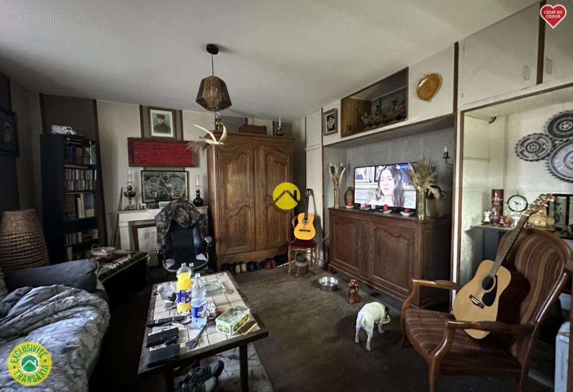 Maison à LA GUERCHE-SUR-L'AUBOIS