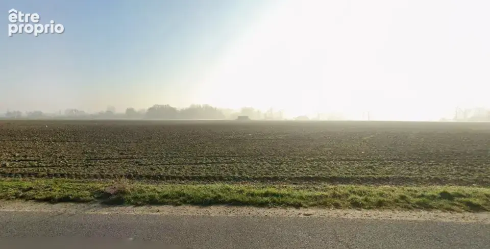 Photo Terrain à Steenvoorde au prix de 77 000€