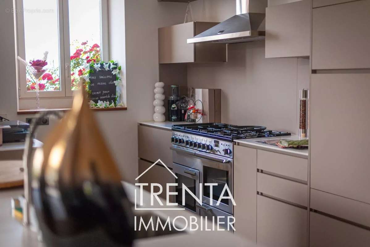 Maison à SAINT-JEAN-DE-MOIRANS